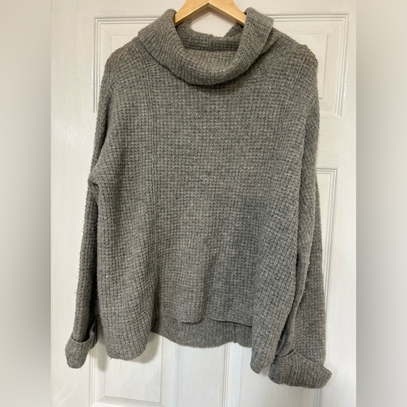 Free People Oversize Knitted Cozy Gray Women's Sweater XS - Picture 1 of 5